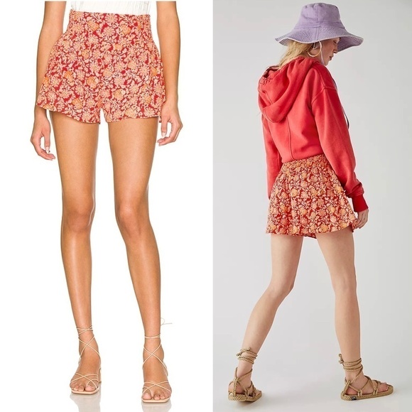 NWT FREE PEOPLE Red Retro Floral Smocked High Waist Billowy Cotton Shorts Sz XS - Picture 5 of 10